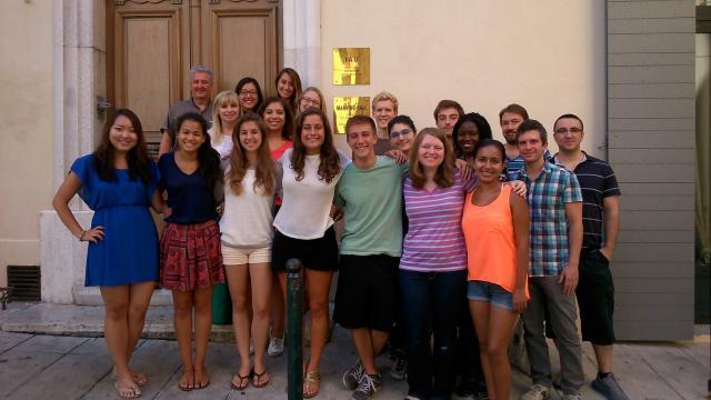 bill_granara_with_harvard_students_24072014.jpg